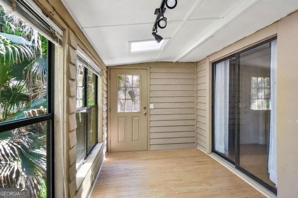 2 bedroom, 2.5 bathroom, 1,492 sq ft condominium under contract at 324 Brockinton Marsh, St. Simons, GA 31522 — photo 9