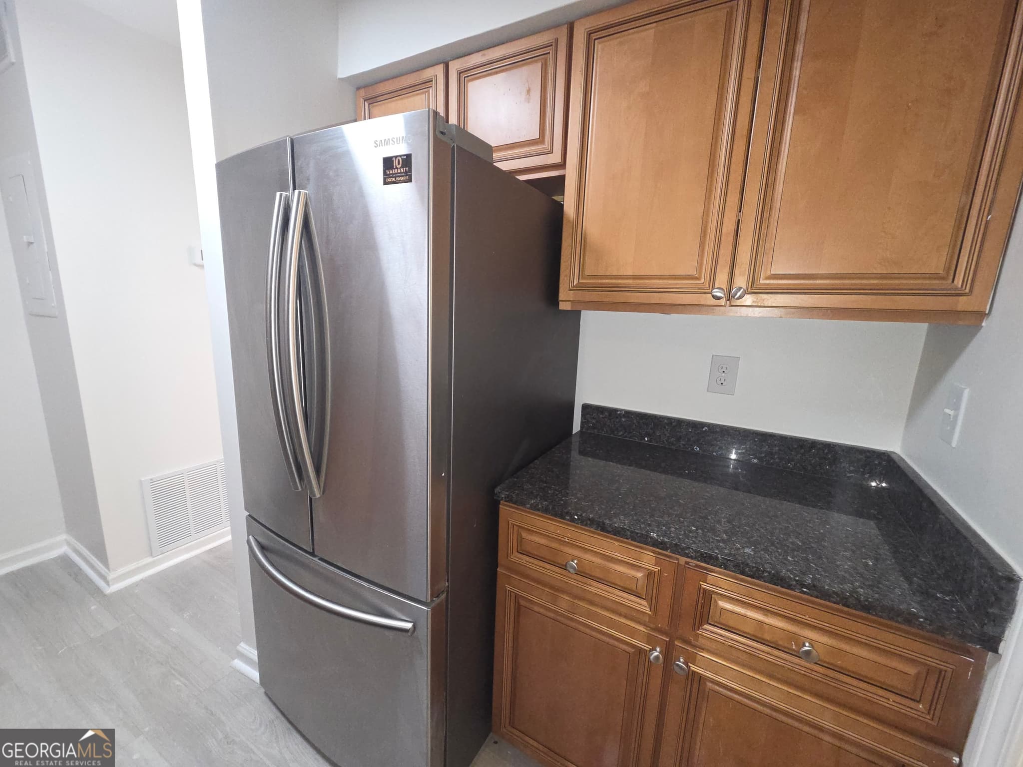 3 bedroom, 2 bathroom, 1,393 sq ft condominium for rent at 1201 Old Hammond Chase, Sandy Springs, GA 30350 for $1,900 a month — photo 4