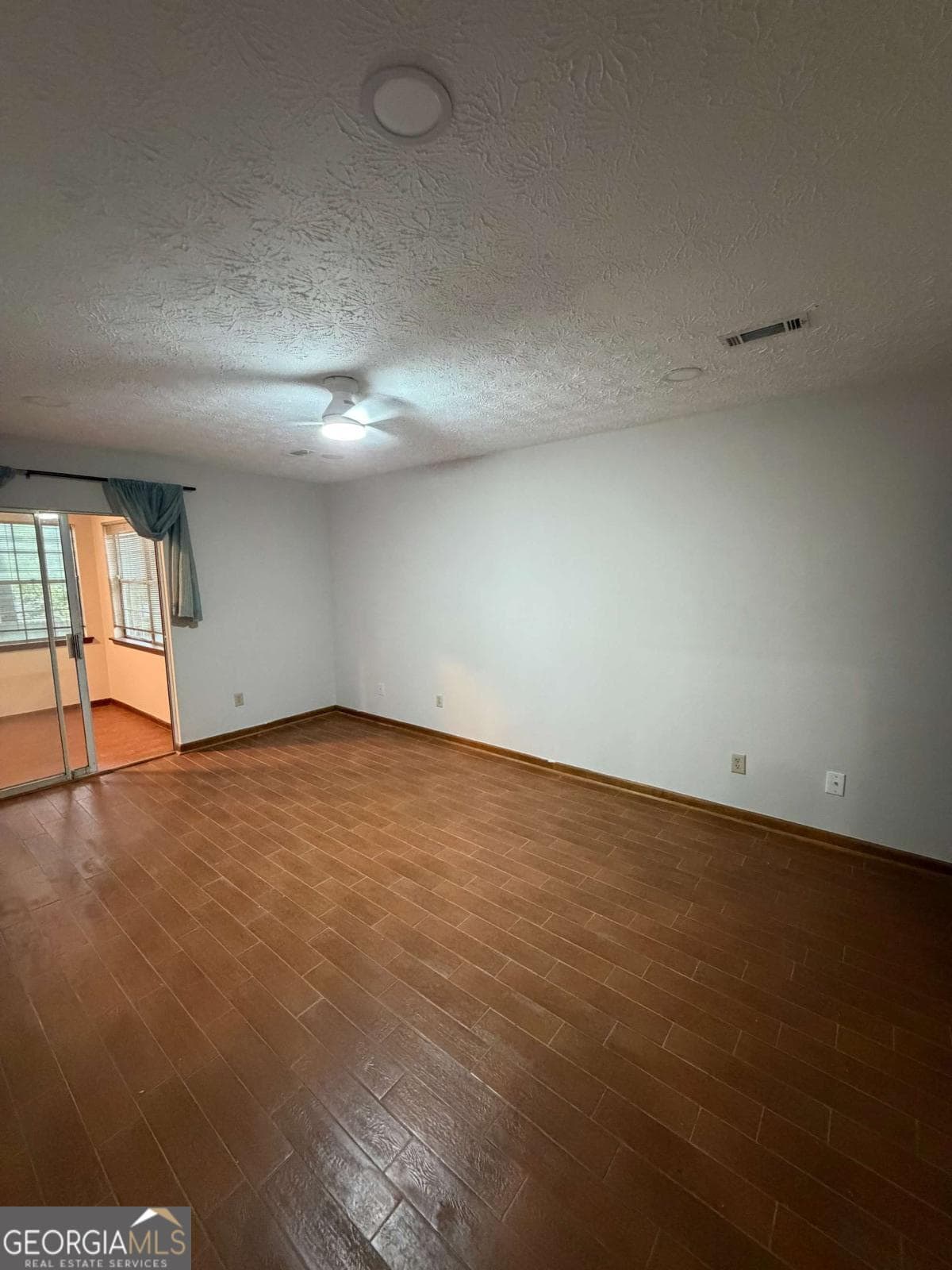 3 bedroom, 2 bathroom, 1,176 sq ft single family residence for sale at 1094 Crystal Lake Road, Atlanta, GA 30349 — photo 8