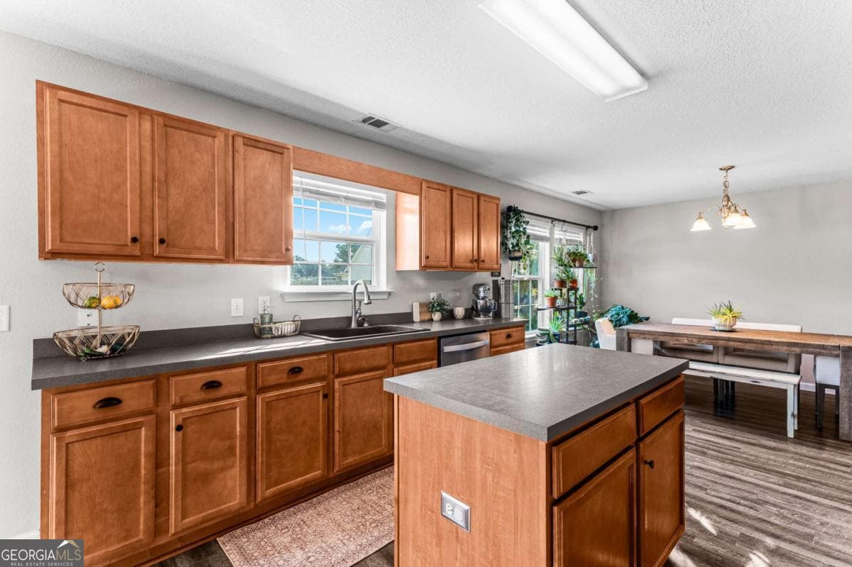 4 bedroom, 2.5 bathroom, 2,394 sq ft single family residence for sale at 424 Flint Drive, Rincon, GA 31326 — photo 6