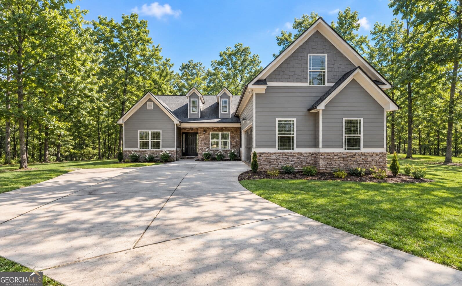 3 bedroom, 3 bathroom, 2,420 sq ft single family residence for sale at 70 Ridgewood Lane, Hartwell, GA 30643 — photo 2