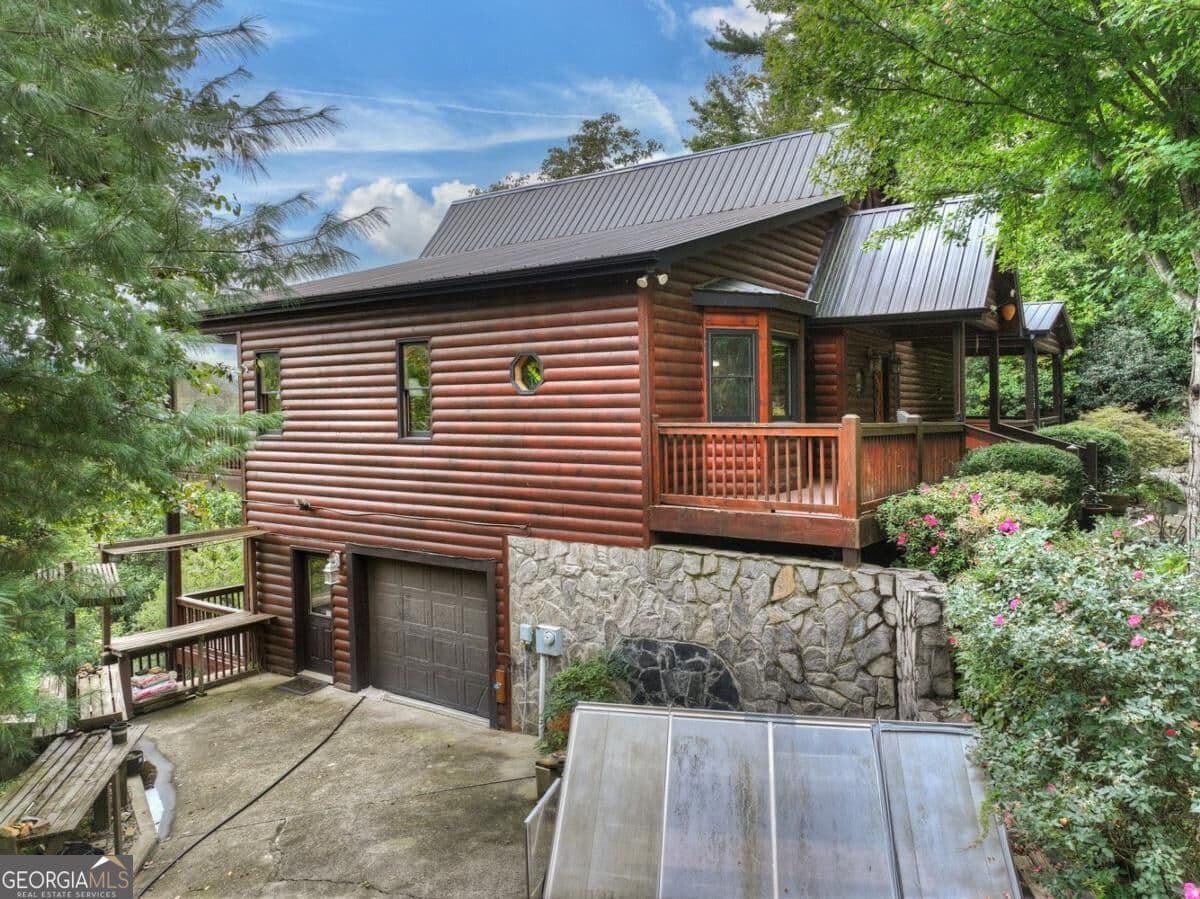 3 bedroom, 3 bathroom, 2,361 sq ft cabin,single family residence for sale at 428 Tall Timber Mountain Road 3, Cherry Log, GA 30522 — photo 3