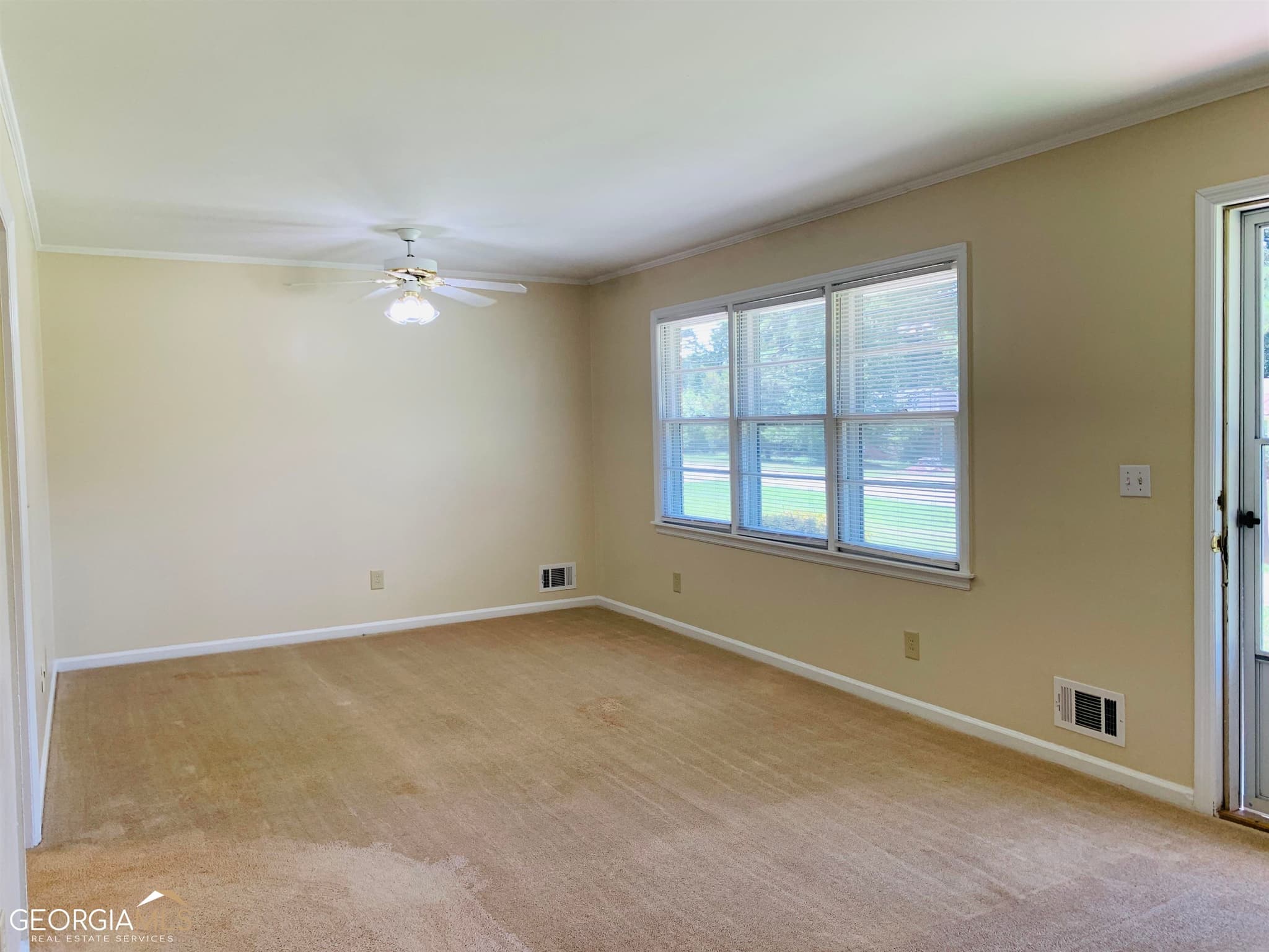 3 bedroom, 1 bathroom, 867 sq ft single family residence for rent at 25 Martin Street, Newnan, GA 30263 for $1,425 a month — photo 3
