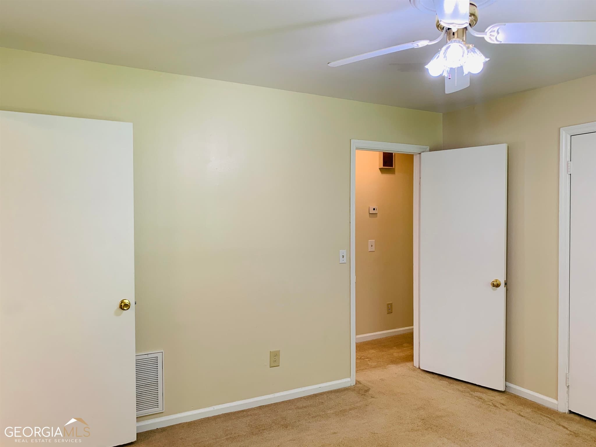 3 bedroom, 1 bathroom, 867 sq ft single family residence for rent at 25 Martin Street, Newnan, GA 30263 for $1,425 a month — photo 10