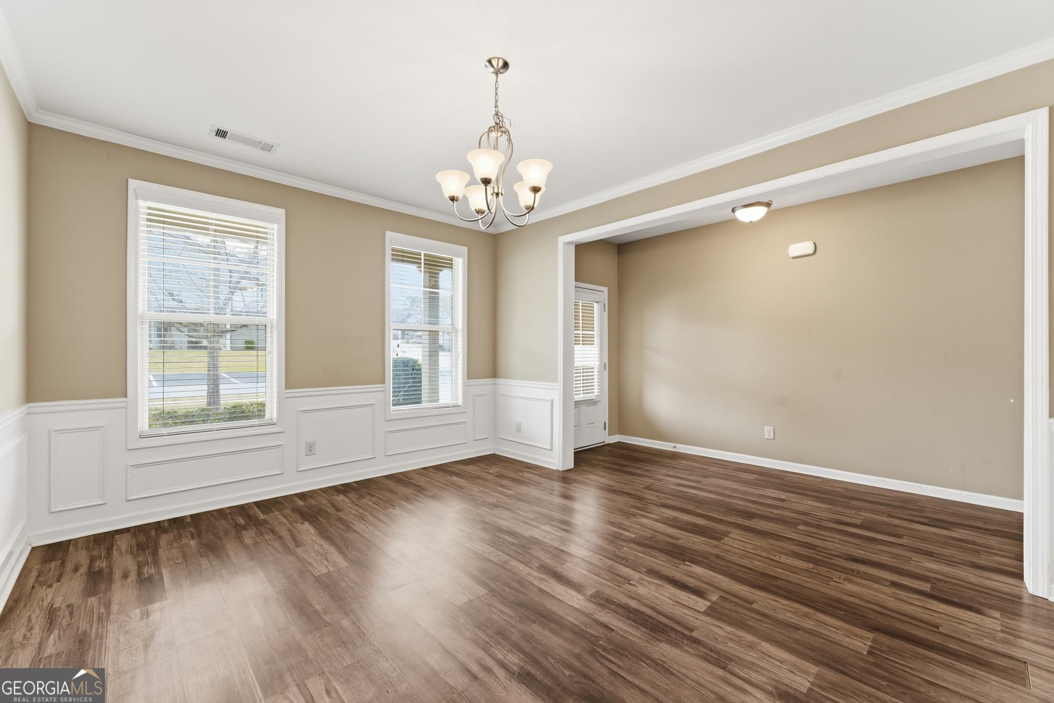 4 bedroom, 2.5 bathroom, 2,651 sq ft single family residence for sale at 5942 Watersdown Way, Flowery Branch, GA 30542 — photo 5