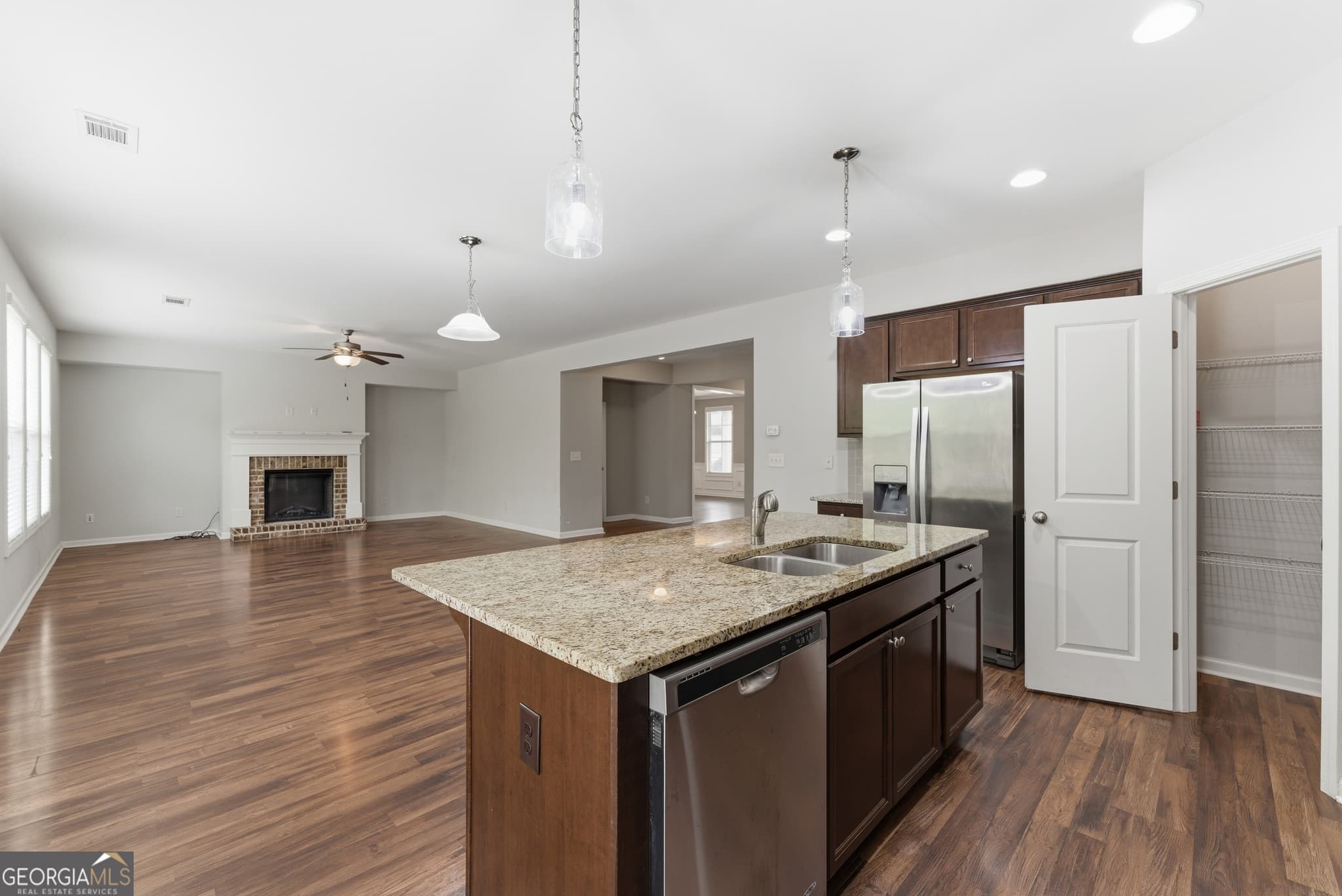 4 bedroom, 2.5 bathroom, 2,651 sq ft single family residence for sale at 5942 Watersdown Way, Flowery Branch, GA 30542 — photo 9