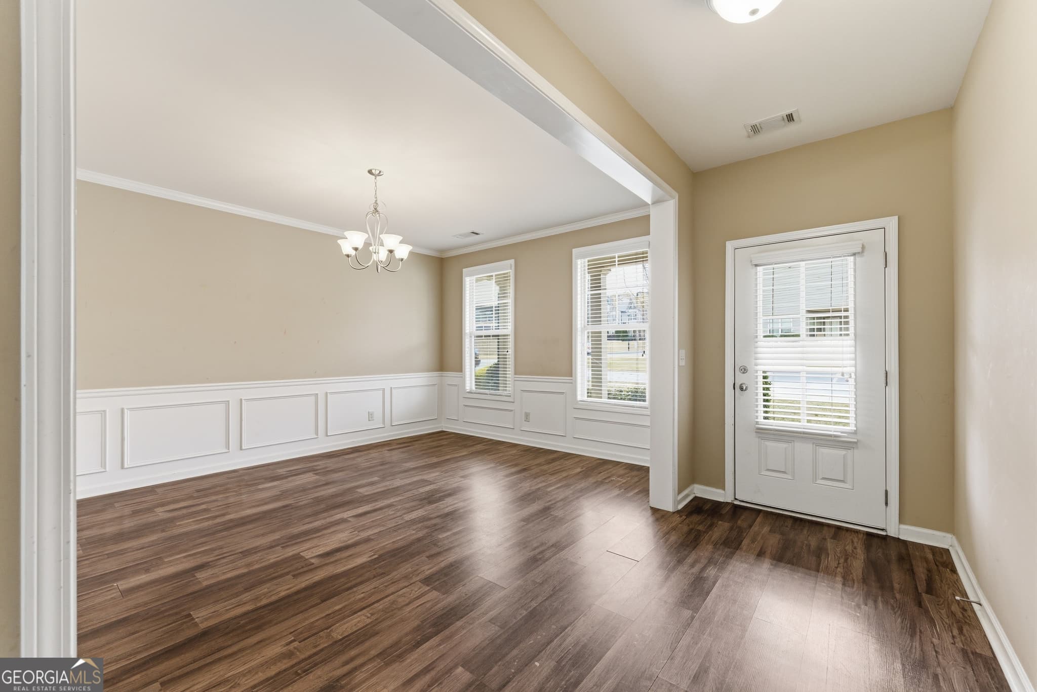 4 bedroom, 2.5 bathroom, 2,651 sq ft single family residence for sale at 5942 Watersdown Way, Flowery Branch, GA 30542 — photo 4