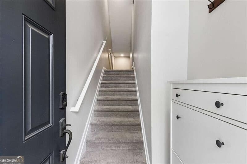 3 bedroom, 3.5 bathroom, 1,326 sq ft townhouse for sale at 1209 Liberty Parkway, Atlanta, GA 30318 — photo 5