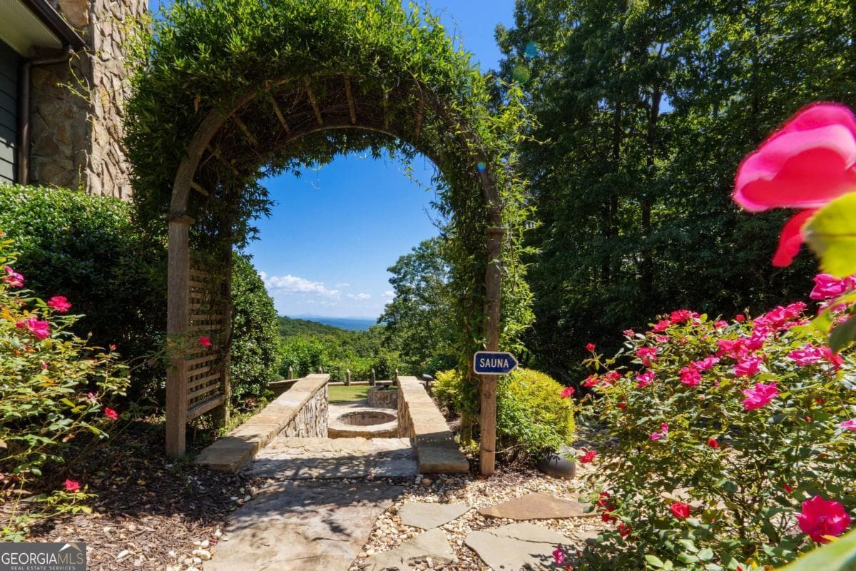 4 bedroom, 4.5 bathroom, 7,500 sq ft single family residence for sale at 430 Sassafras Mountain Laurel Lane, Jasper, GA 30143 — photo 10