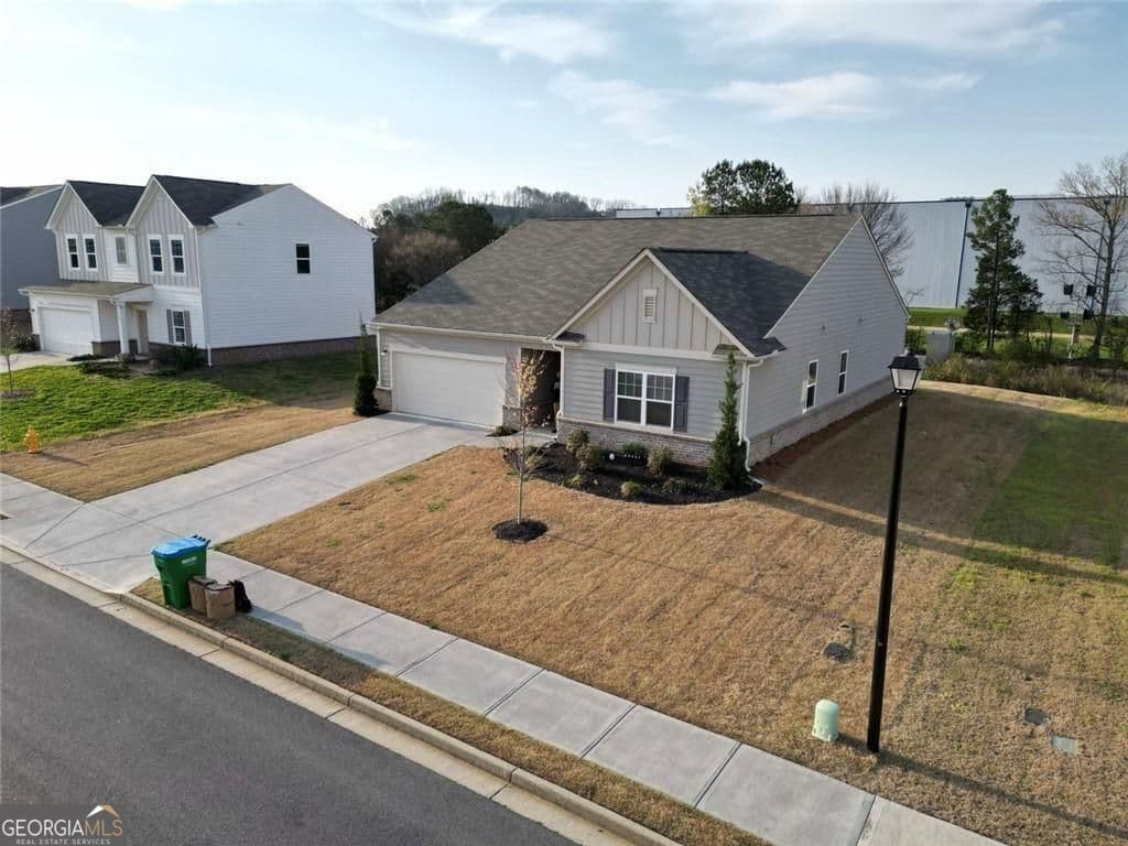4 bedroom, 2 bathroom, 1,914 sq ft single family residence for sale at 158 Verona Drive, Cartersville, GA 30120 — photo 2