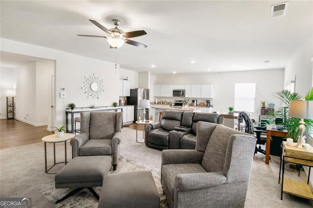 4 bedroom, 2 bathroom, 1,914 sq ft single family residence for sale at 158 Verona Drive, Cartersville, GA 30120 — photo 7