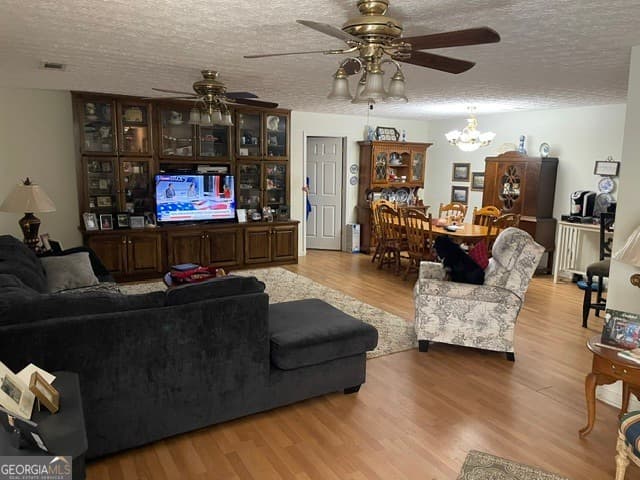 3 bedroom, 3 bathroom, 1,640 sq ft single family residence for sale at 3487 Carrollton Villa Rica Highway, Carrollton, GA 30116 — photo 6