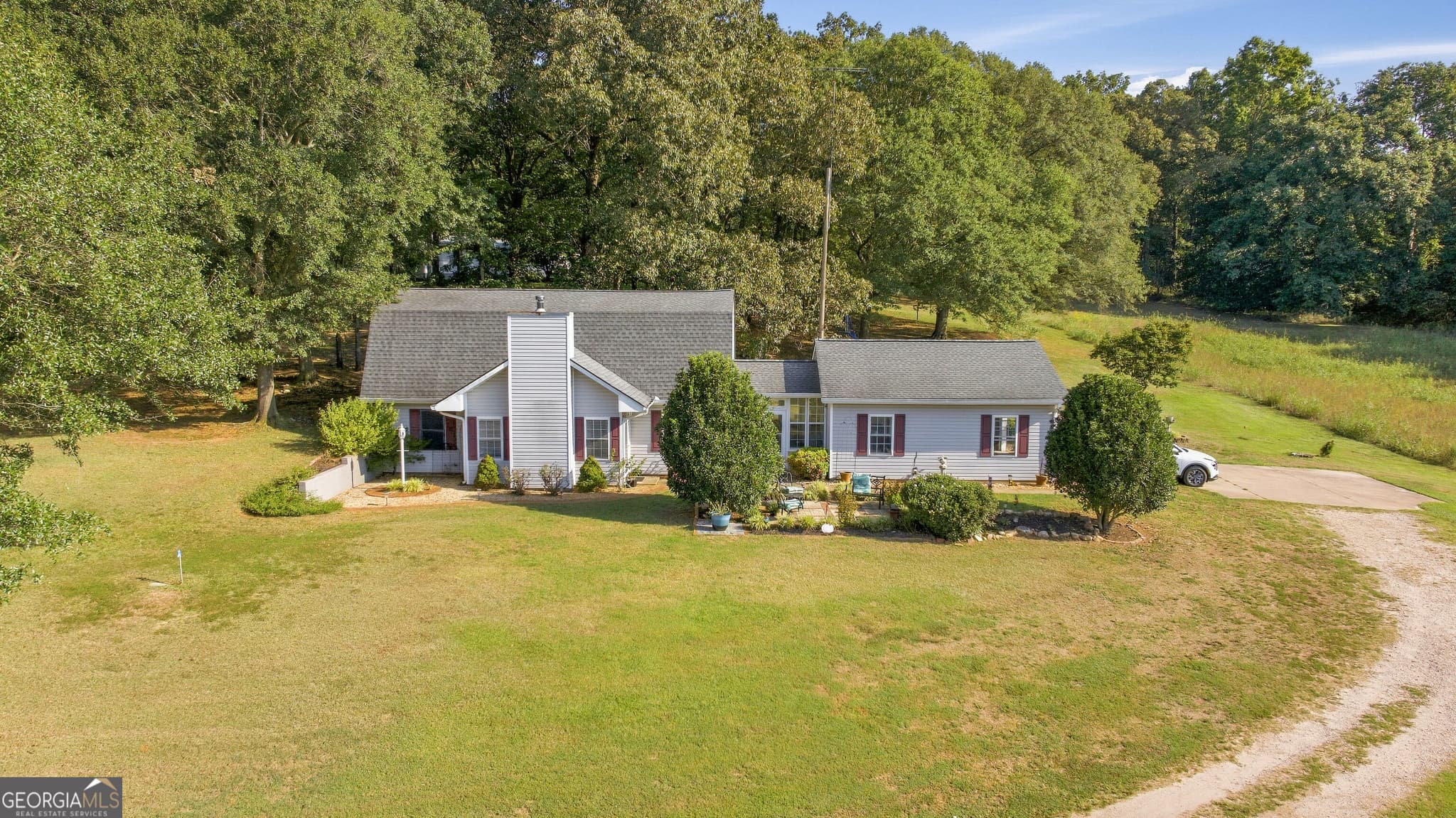 2 bedroom, 2 bathroom, 2,090 sq ft farm for sale at 1314 Lebanon Church Road, Jefferson, GA 30549 — photo 6