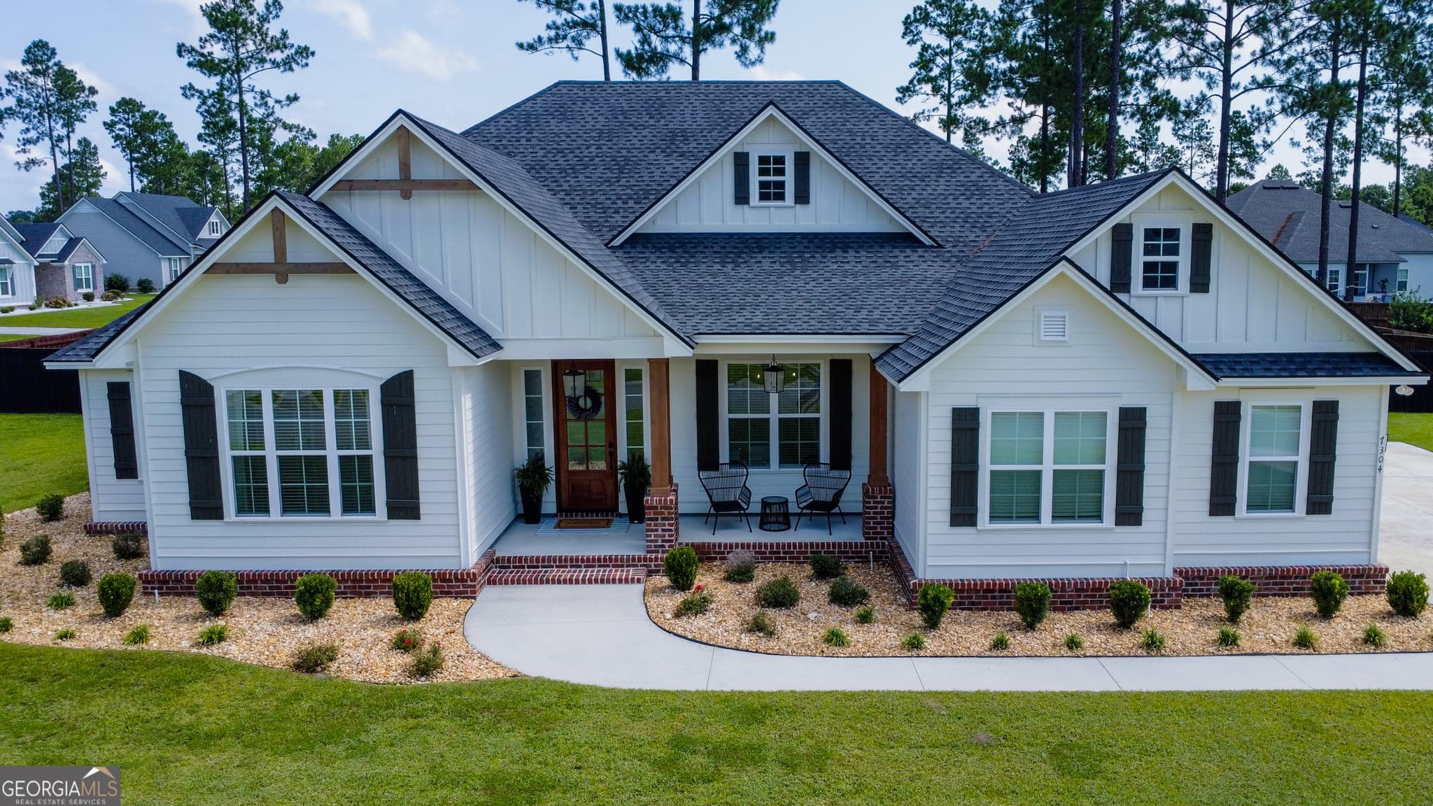 4 bedroom, 3.5 bathroom, 2,623 sq ft single family residence sold at 7304 Tillman Branch Drive, Hahira, GA 31632
