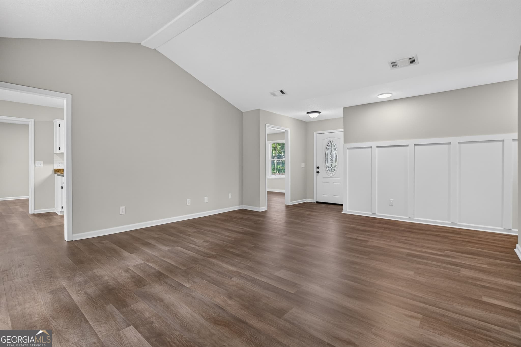 3 bedroom, 2 bathroom, 1,684 sq ft single family residence for sale at 822 Lakeview Court, Hinesville, GA 31313 — photo 9