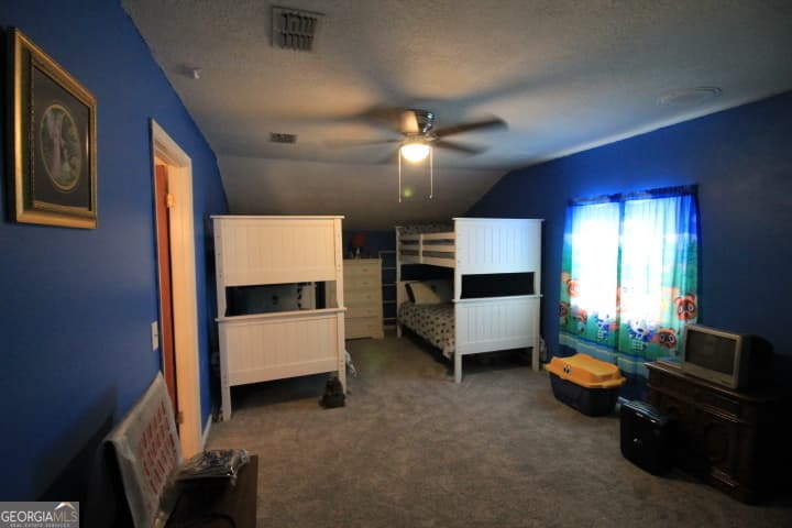 4 bedroom, 2.5 bathroom, 2,392 sq ft single family residence for sale at 164 W Myra Street, Alma, GA 31510 — photo 9