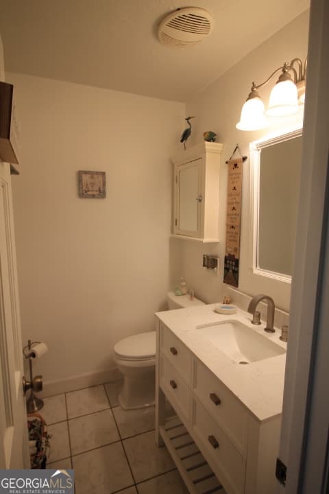 4 bedroom, 2.5 bathroom, 2,392 sq ft single family residence for sale at 164 W Myra Street, Alma, GA 31510 — photo 8