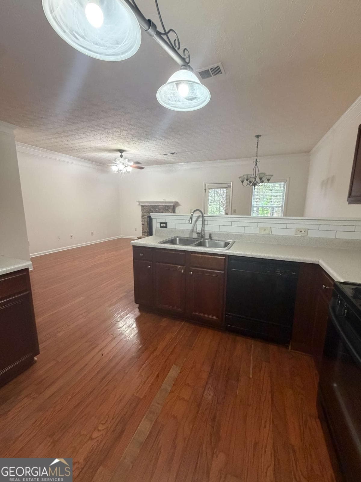 2 bedroom, 2.5 bathroom, 1,522 sq ft townhouse for sale at 325 Parc River Boulevard, Lawrenceville, GA 30046 — photo 7