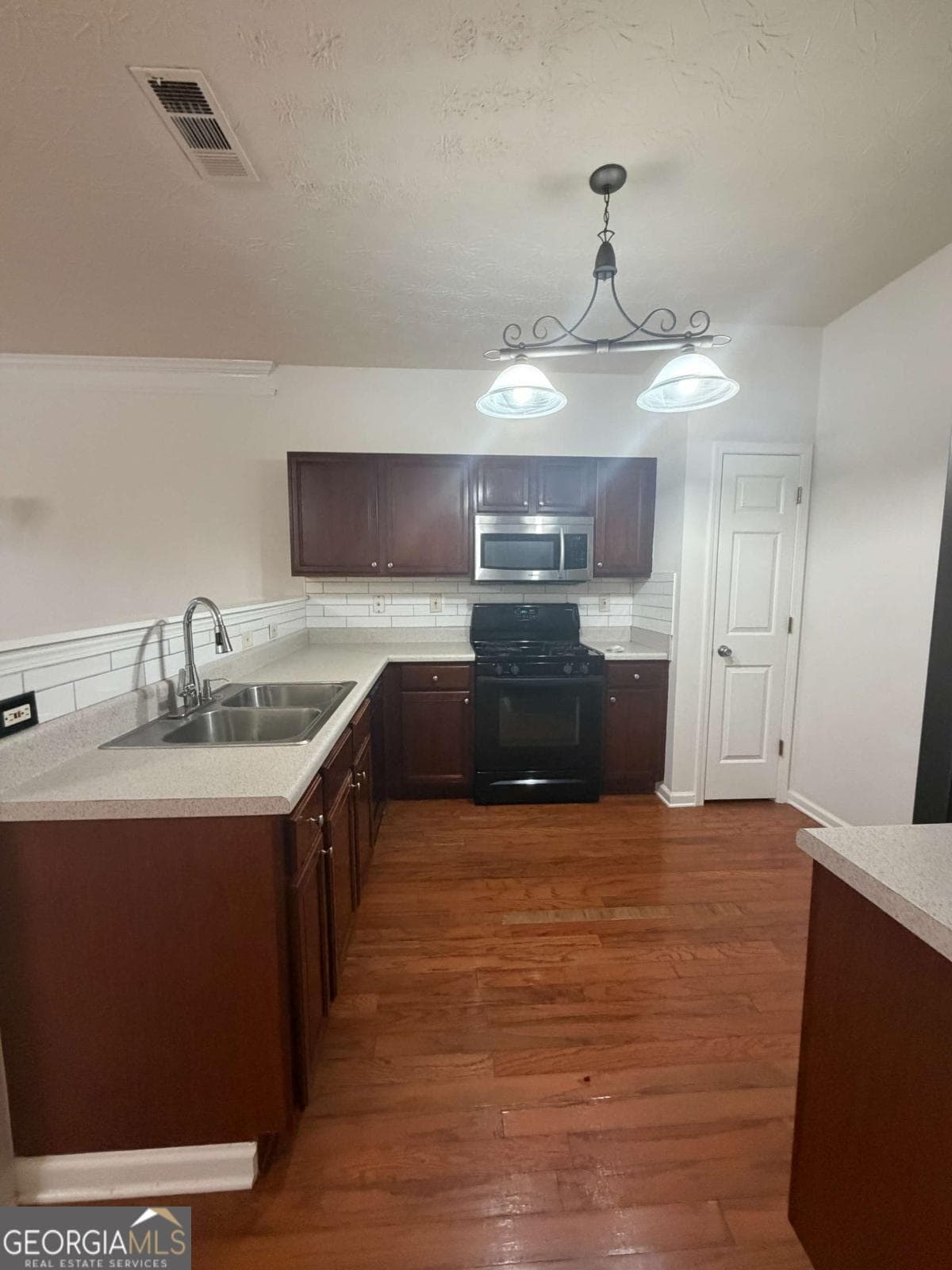 2 bedroom, 2.5 bathroom, 1,522 sq ft townhouse for sale at 325 Parc River Boulevard, Lawrenceville, GA 30046 — photo 5