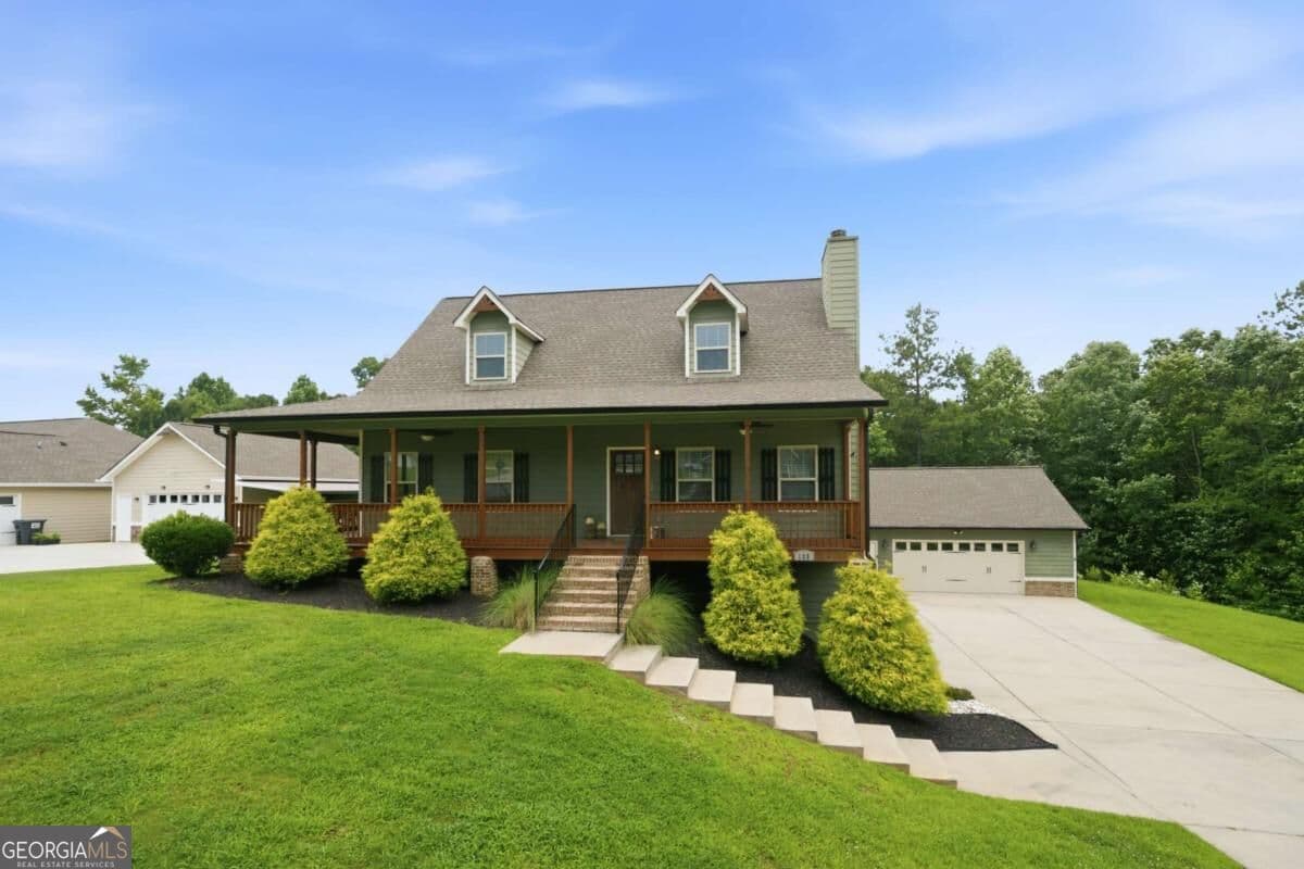 4 bedroom, 3.5 bathroom single family residence for rent at 129 Harlan Trace, Villa Rica, GA 30180 for $2,250 a month — photo 1 of 1