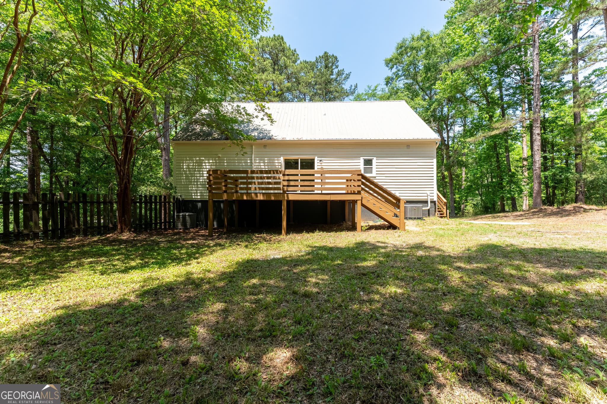 5 bedroom, 4 bathroom, 3,651 sq ft single family residence for sale at 3027 Heritage Road, Milledgeville, GA 31061 — photo 4