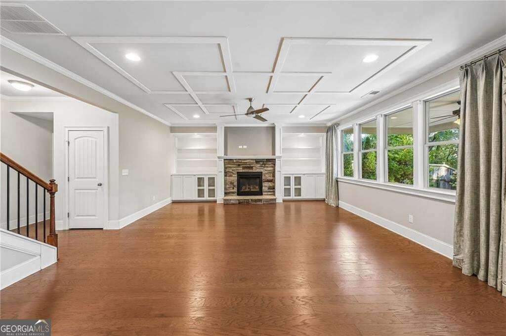 5 bedroom, 4 bathroom, 4,261 sq ft single family residence for sale at 3795 Gardenside Court, Alpharetta, GA 30004 — photo 3