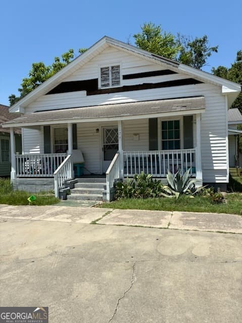 3 bedroom, 1 bathroom, 1,492 sq ft single family residence sold at 174 S Brunswick Street, Jesup, GA 31546