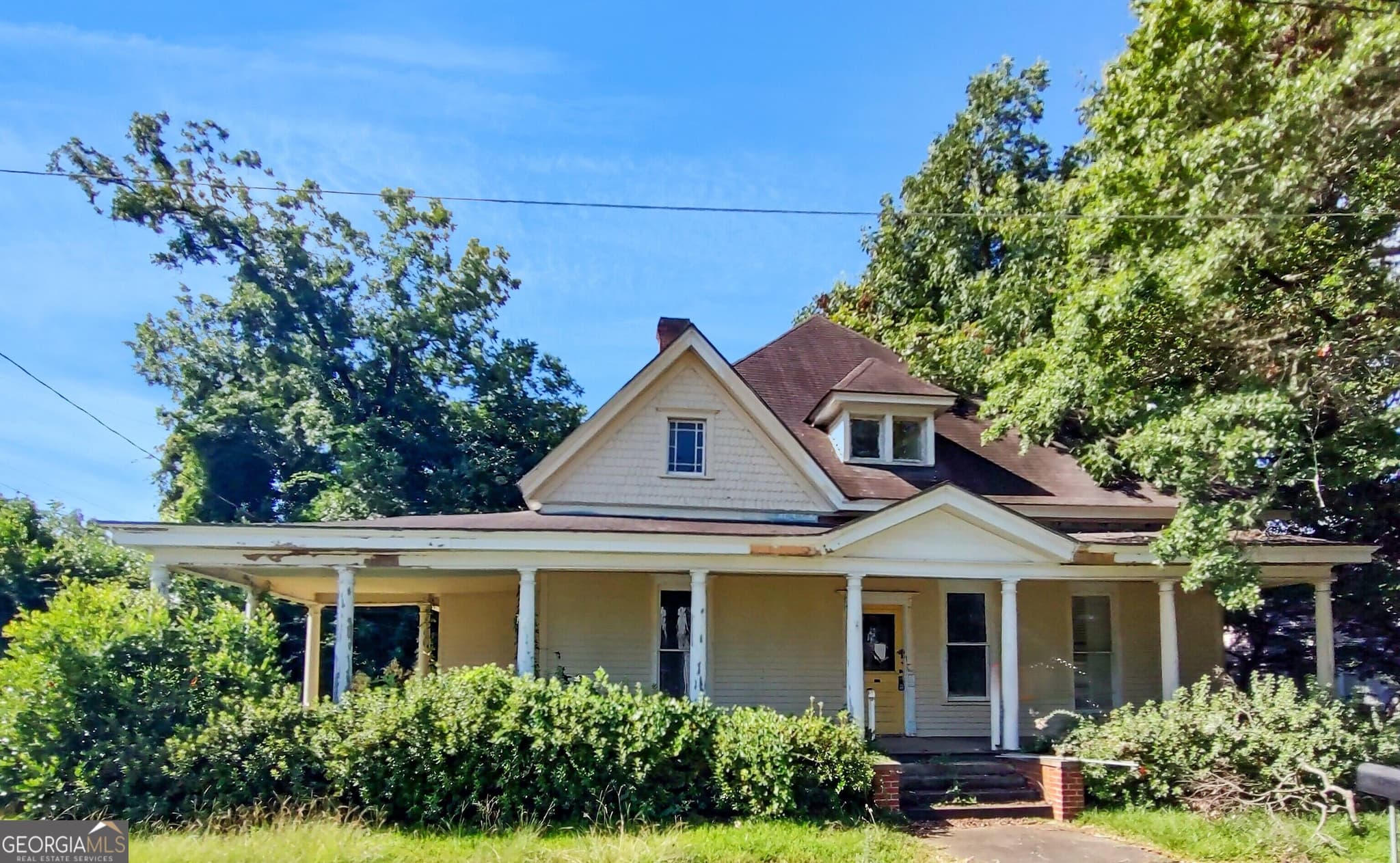 6 bedroom, 3 bathroom, 2,994 sq ft single family residence for sale at 419 Church Street, Dawson, GA 39842
