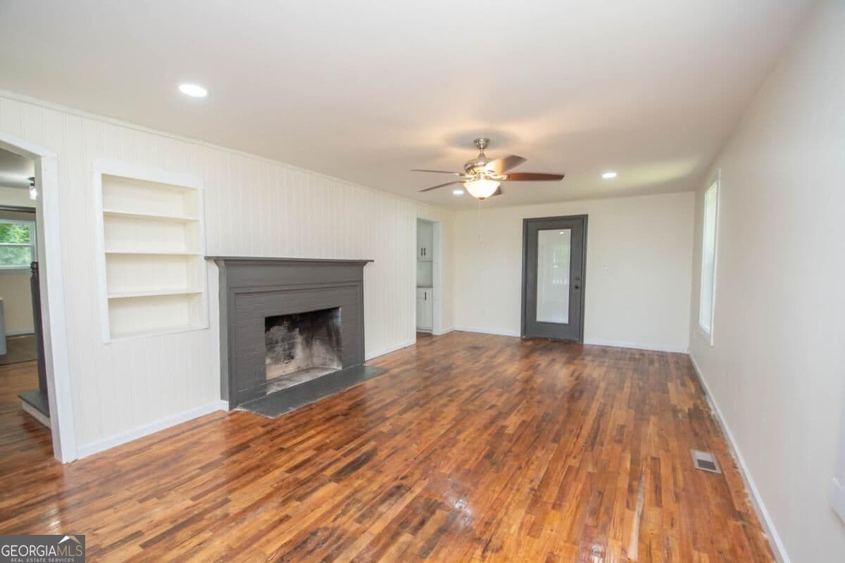 3 bedroom, 2 bathroom, 1,429 sq ft single family residence for sale at 250 Lagrange Street, Grantville, GA 30220 — photo 3
