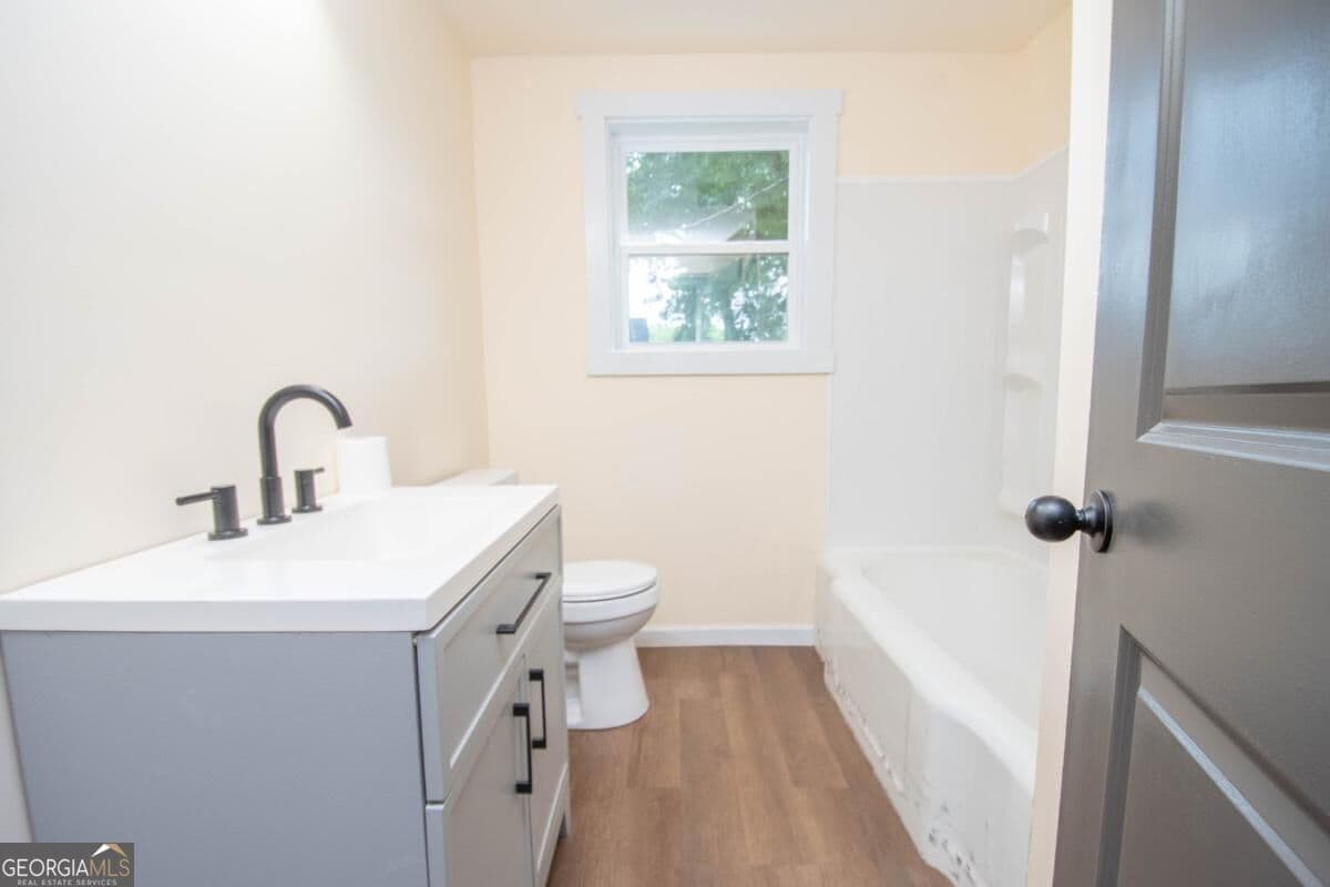 3 bedroom, 2 bathroom, 1,429 sq ft single family residence for sale at 250 Lagrange Street, Grantville, GA 30220 — photo 9