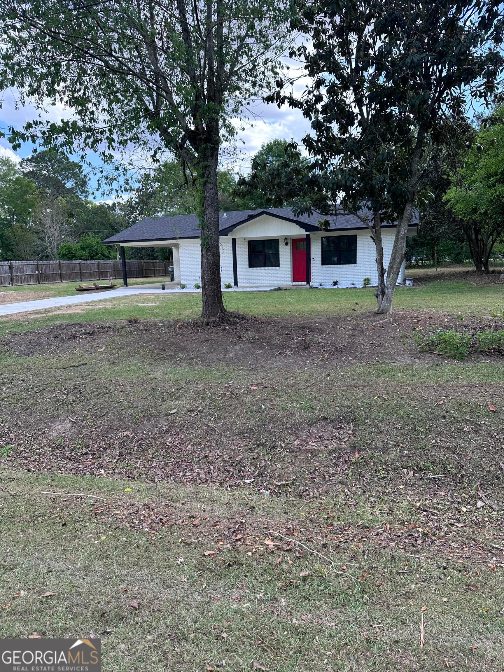 3 bedroom, 1 bathroom, 972 sq ft single family residence for sale at 601 Ingram Street, Donalsonville, GA 39845 — photo 1 of 20