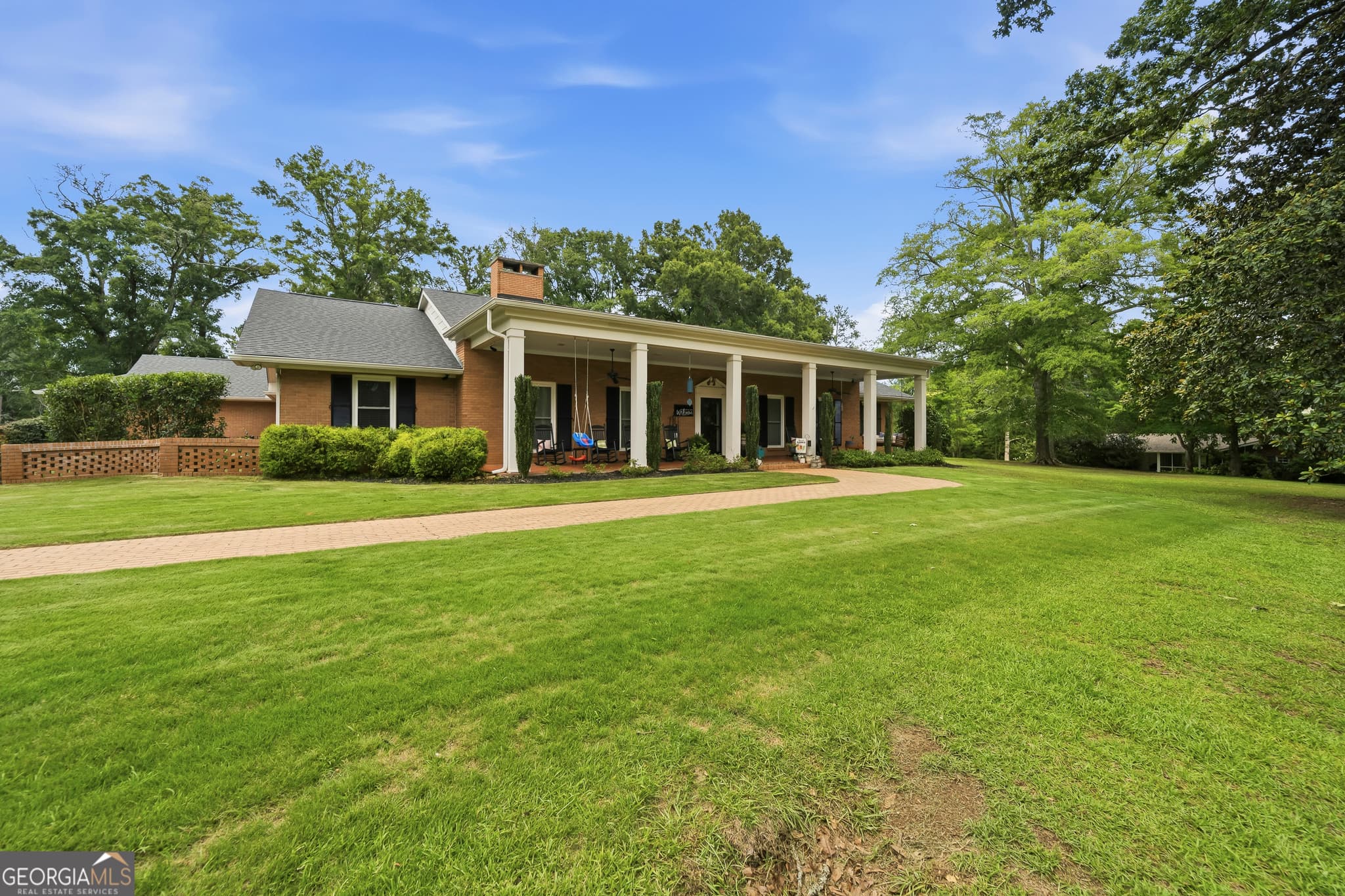 4 bedroom, 4 bathroom, 3,461 sq ft single family residence for sale at 601 N Tattnall Street, Milledgeville, GA 31061 — photo 3