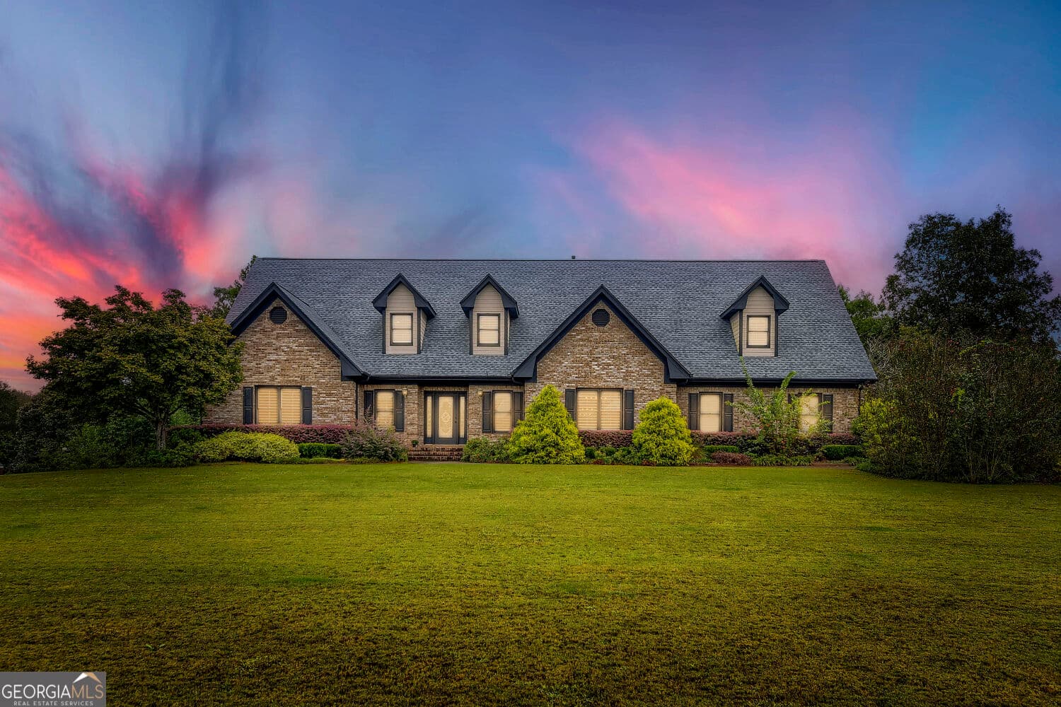 6 bedroom, 4.5 bathroom, 6,340 sq ft single family residence for sale at 615 Kristen Court, Mcdonough, GA 30252 — photo 1 of 39