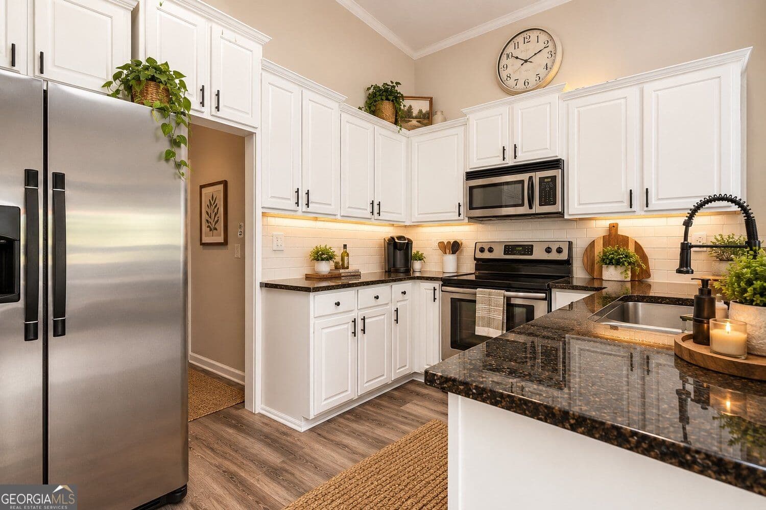 2 bedroom, 2 bathroom, 1,216 sq ft townhouse for sale at 1761 Liberty Parkway, Atlanta, GA 30318 — photo 6