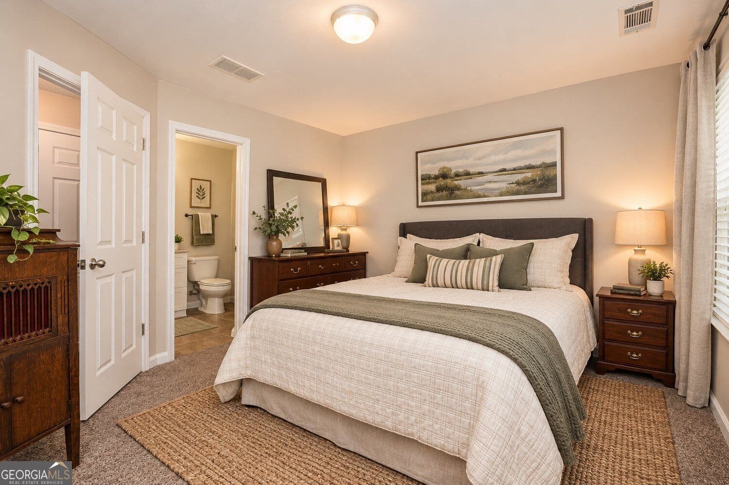 2 bedroom, 2 bathroom, 1,216 sq ft townhouse for sale at 1761 Liberty Parkway, Atlanta, GA 30318 — photo 9