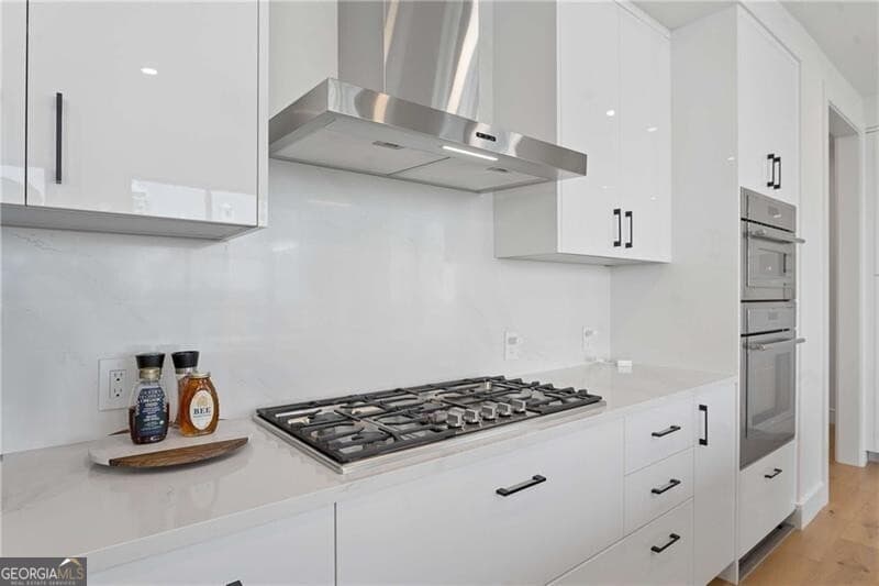3 bedroom, 3.5 bathroom, 2,249 sq ft condominium for sale at 2425 Peachtree Road 901, Atlanta, GA 30305 — photo 3