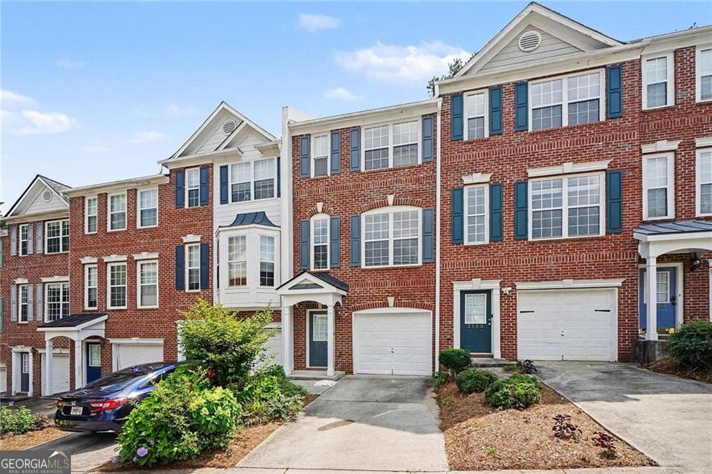 2 bedroom, 2 bathroom, 1,634 sq ft townhouse for sale at 3158 Mill Springs Circle, Buford, GA 30519 — photo 2