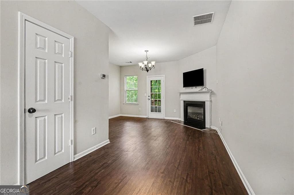 2 bedroom, 2 bathroom, 1,634 sq ft townhouse for sale at 3158 Mill Springs Circle, Buford, GA 30519 — photo 5