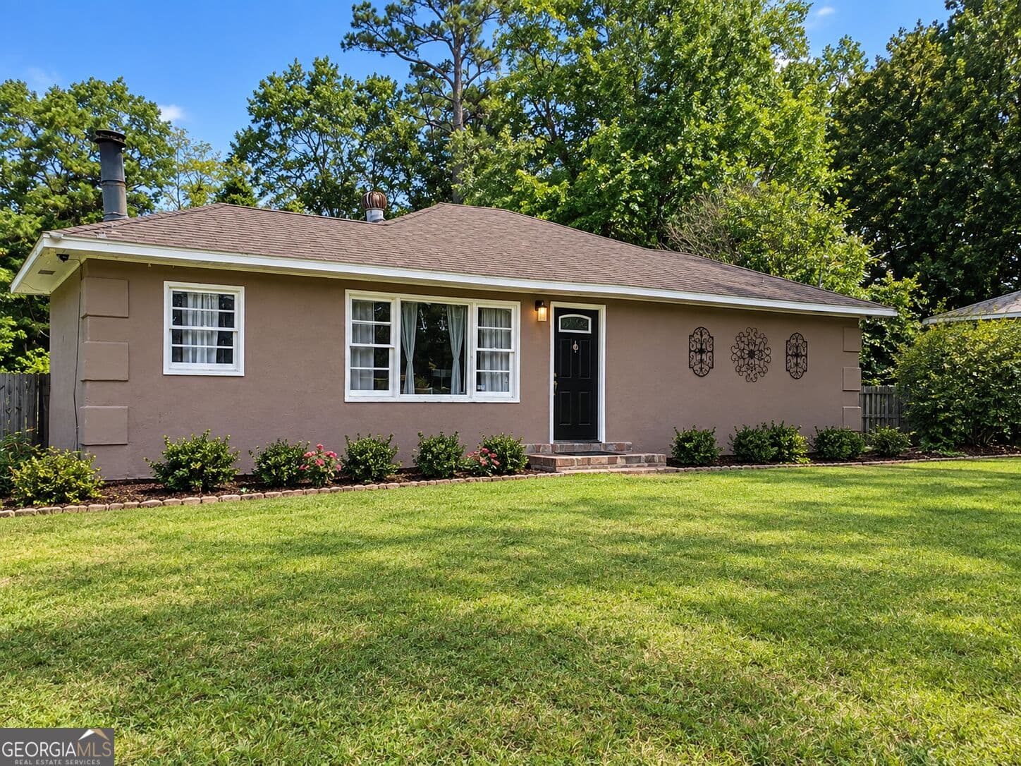 3 bedroom, 2 bathroom, 1,461 sq ft single family residence for sale at 125 Eastanollee School Road, Eastanollee, GA 30538