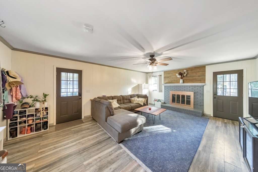 4 bedroom, 3 bathroom, 2,058 sq ft single family residence for sale at 1648 Lancaster Drive, Marietta, GA 30066 — photo 4
