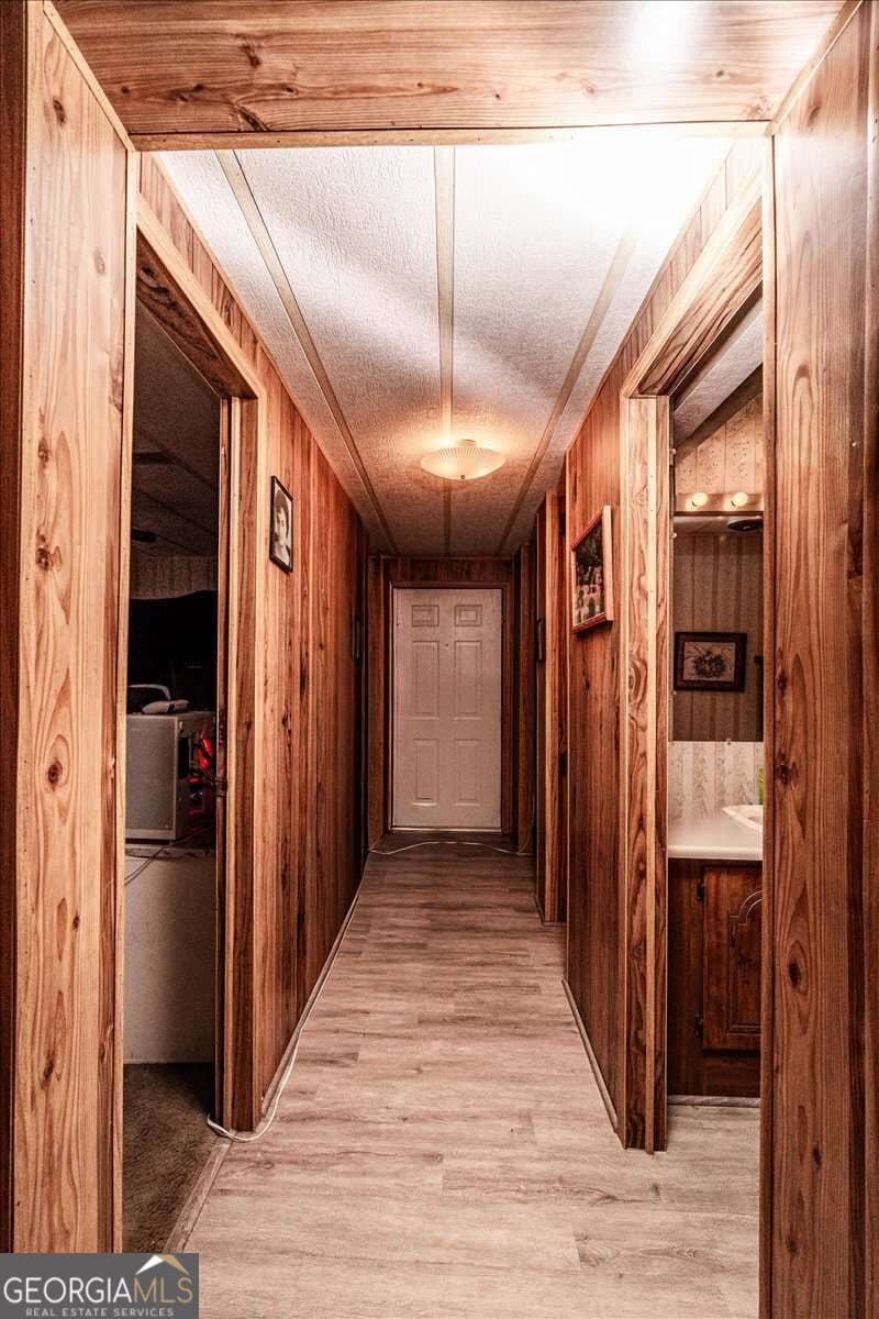 3 bedroom, 2 bathroom, 1,620 sq ft single family residence for sale at 1064 Martin Griffeth Road, Hull, GA 30646 — photo 8