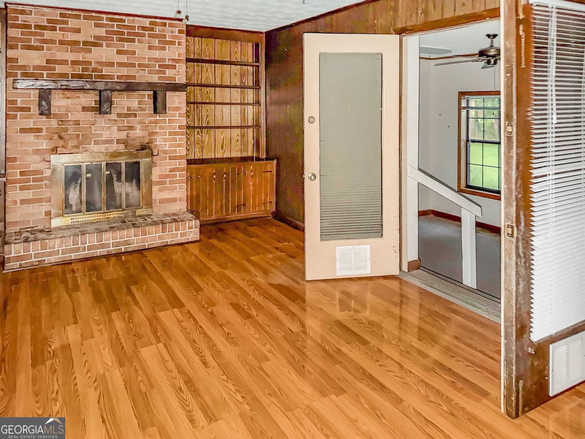 4 bedroom, 2 bathroom, 2,378 sq ft single family residence for sale at 4115 Lantern Lane, Valdosta, GA 31602 — photo 6