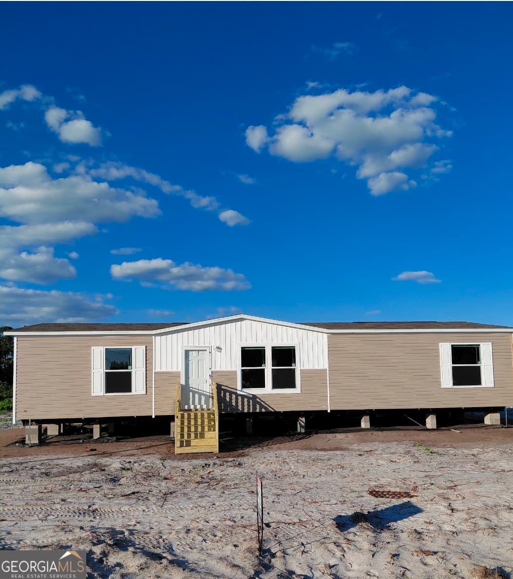 3 bedroom, 2 bathroom, 1,493 sq ft single family residence for sale at 1290 Dogwood Lane, Folkston, GA 31537 — photo 1 of 17