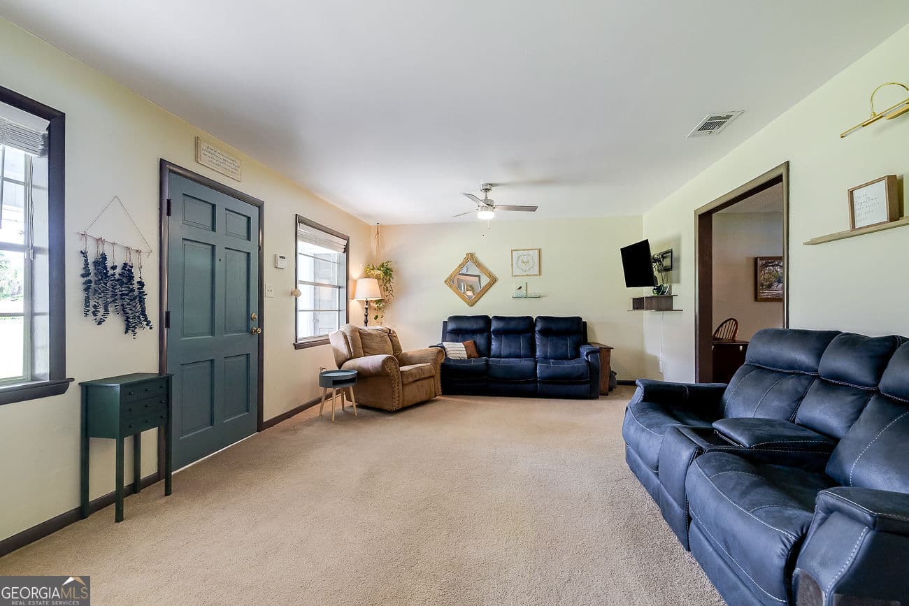 4 bedroom, 2 bathroom, 1,821 sq ft single family residence for sale at 1325 Pine Barren Road, Pooler, GA 31322 — photo 6