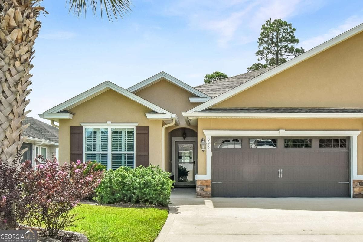 3 bedroom, 2 bathroom, 1,904 sq ft single family residence for sale at 626 Eagle Boulevard, Kingsland, GA 31548 — photo 2