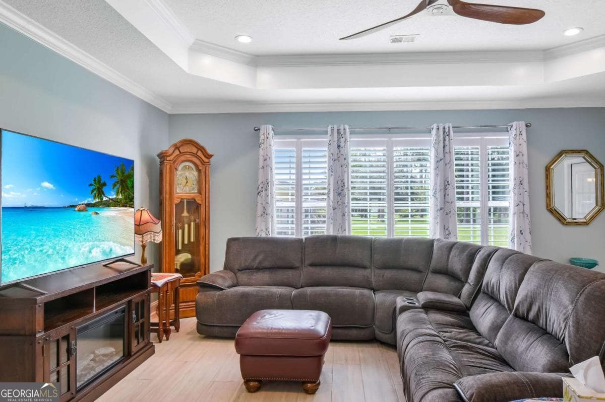 3 bedroom, 2 bathroom, 1,904 sq ft single family residence for sale at 626 Eagle Boulevard, Kingsland, GA 31548 — photo 6