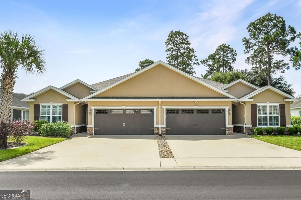 3 bedroom, 2 bathroom, 1,904 sq ft single family residence for sale at 626 Eagle Boulevard, Kingsland, GA 31548