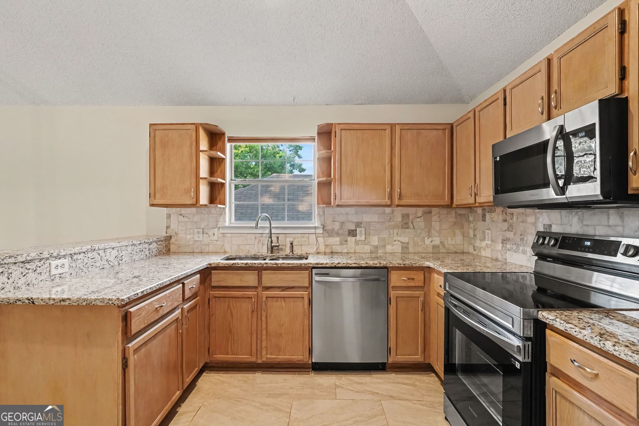 3 bedroom, 2 bathroom, 1,538 sq ft single family residence for rent at 6349 Breckenridge Run, Rex, GA 30273 for $1,850 a month — photo 9