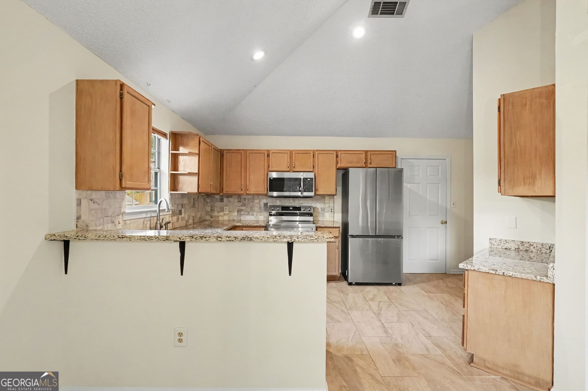 3 bedroom, 2 bathroom, 1,538 sq ft single family residence for rent at 6349 Breckenridge Run, Rex, GA 30273 for $1,850 a month — photo 8