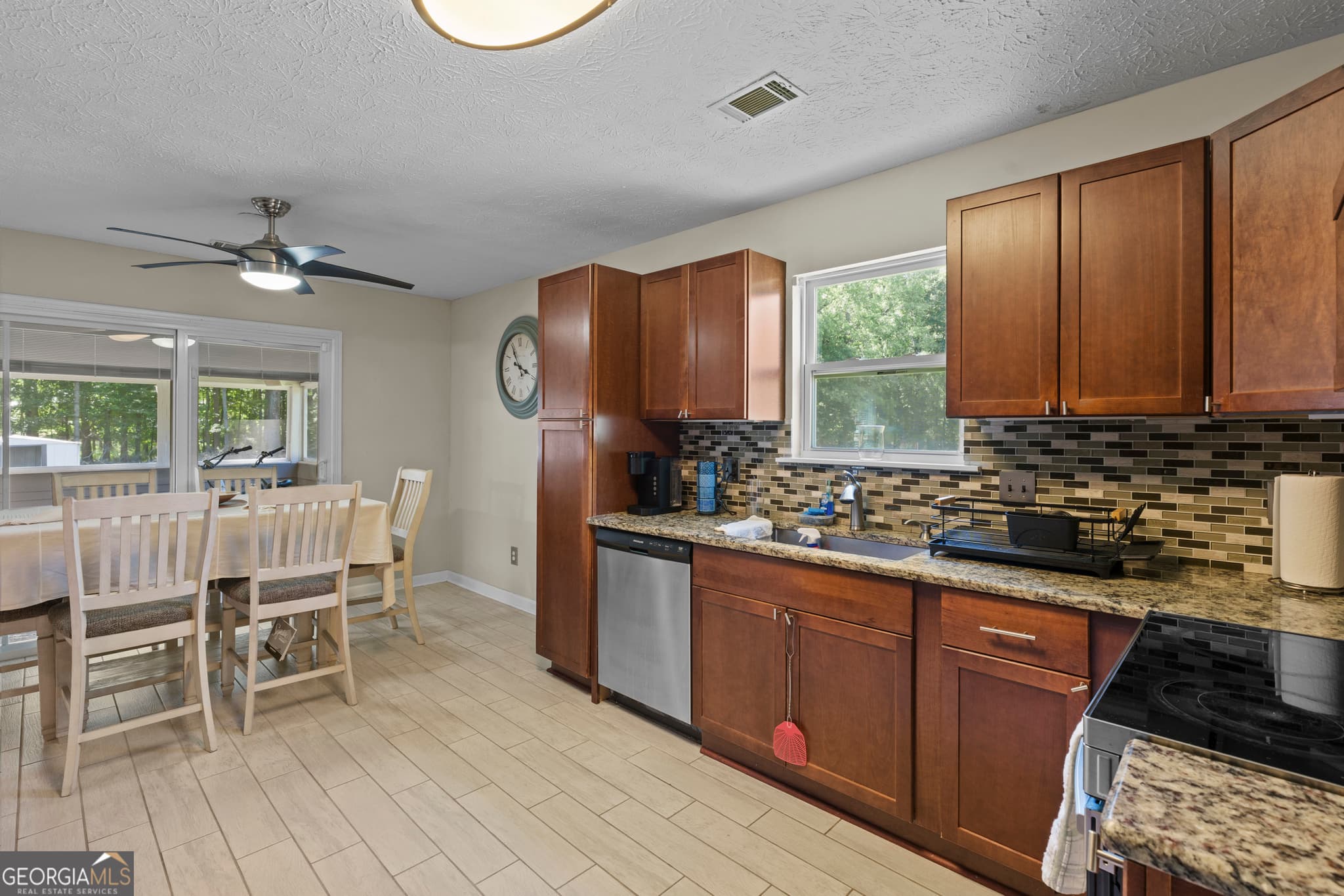 4 bedroom, 2 bathroom, 1,809 sq ft single family residence for sale at 1768 Floye Drive, Loganville, GA 30052 — photo 10